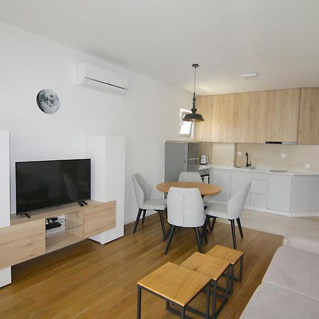 בודווה Apartments Lora Zmajeva, 7 מראה חיצוני תמונה