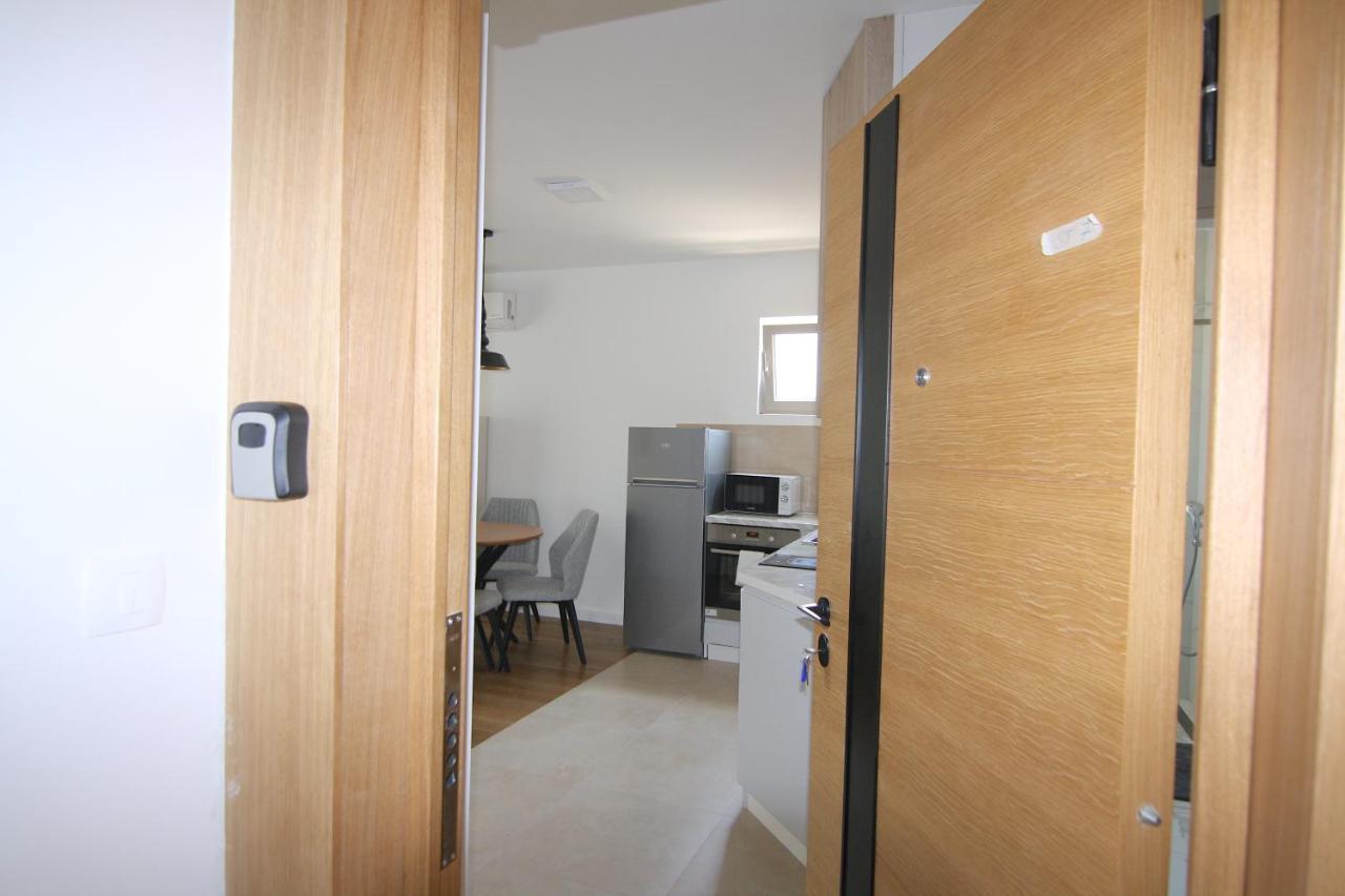 בודווה Apartments Lora Zmajeva, 7 מראה חיצוני תמונה