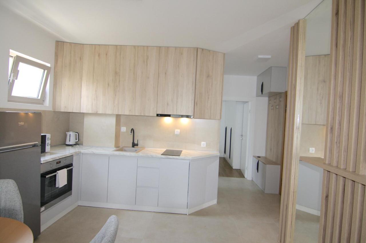 בודווה Apartments Lora Zmajeva, 7 מראה חיצוני תמונה