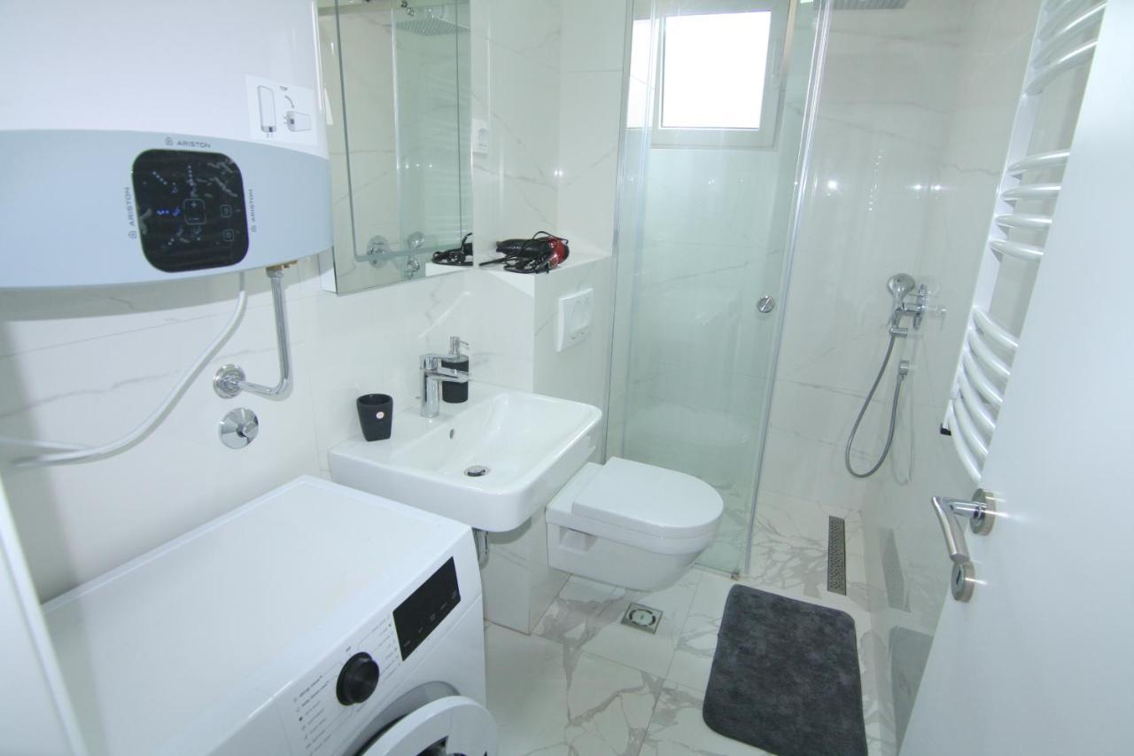 בודווה Apartments Lora Zmajeva, 7 מראה חיצוני תמונה